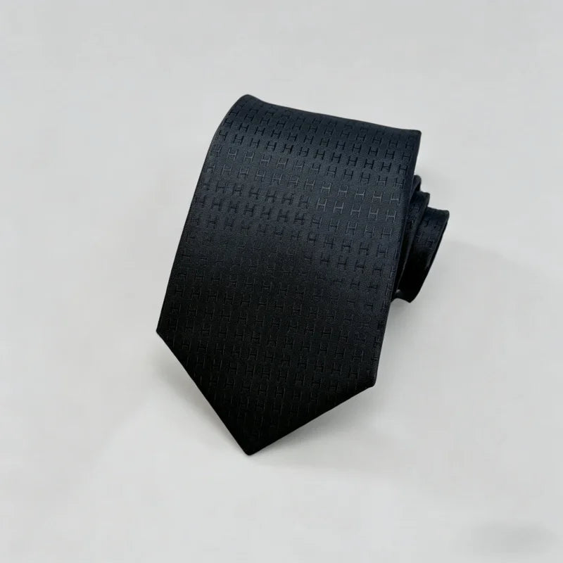 Luxury Silk Twill Men’s Tie For Formal And Smart Casual