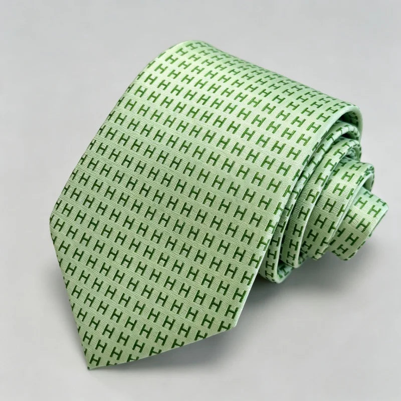 Luxury Silk Twill Men’s Tie For Formal And Smart Casual