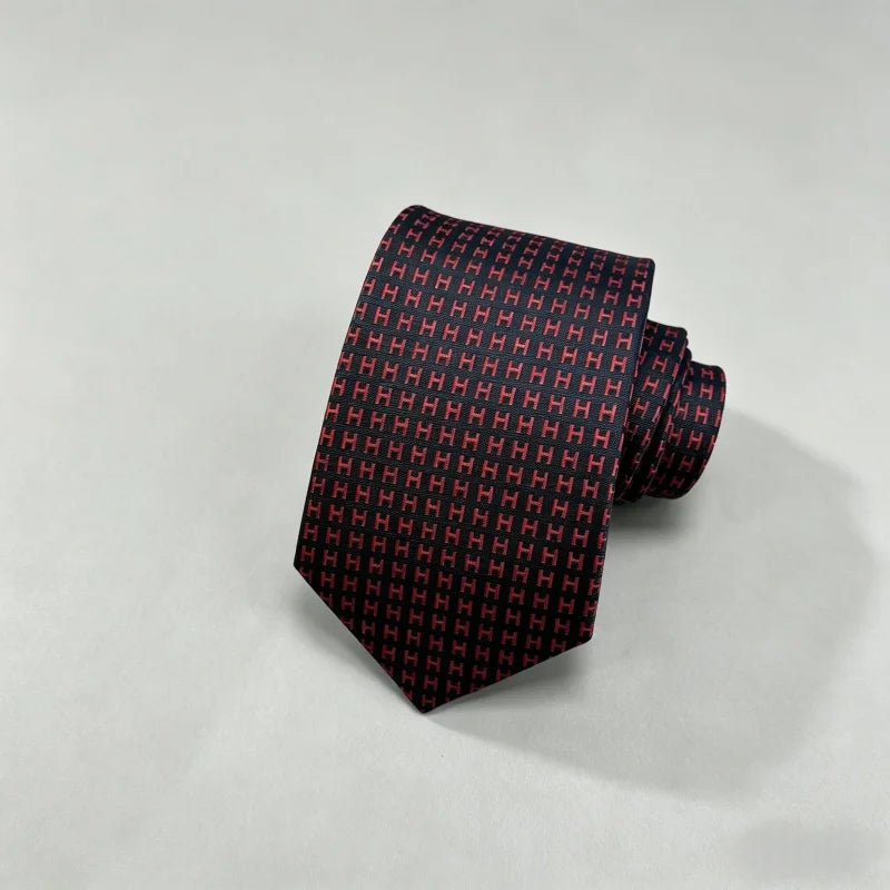 Luxury Silk Twill Men’s Tie For Formal And Smart Casual